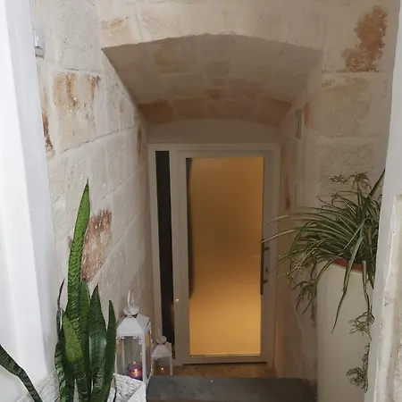 Indelli - Il Sottano 4* Monopoli