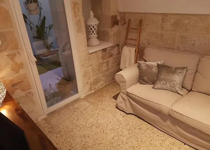 Indelli - Il Sottano 4* Monopoli